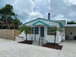 featured image of 908 908 Albee Rd - Nokomis Beachy Bungalow