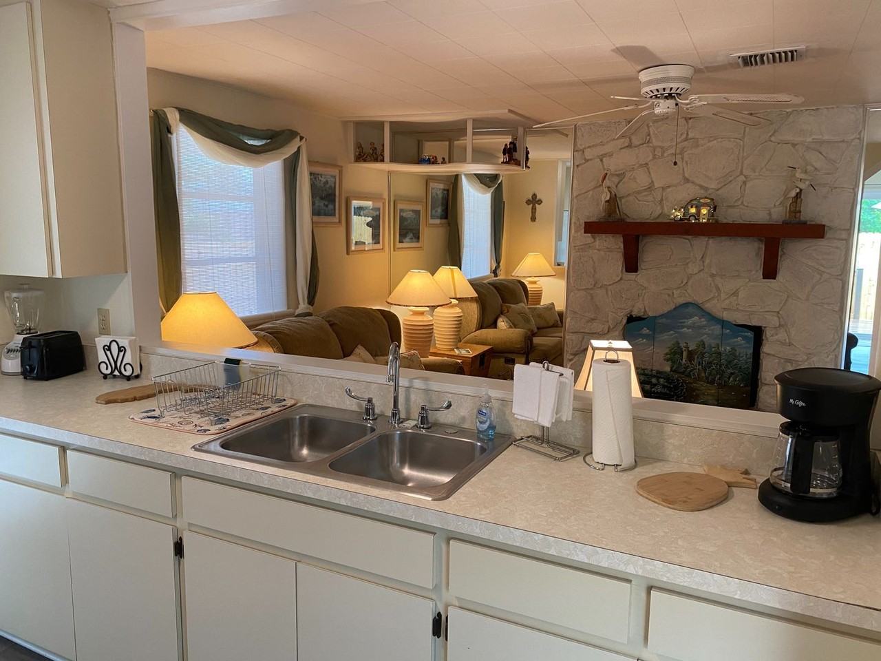 908 908 Albee Rd - Nokomis Beachy Bungalow - Photo 5 of 36