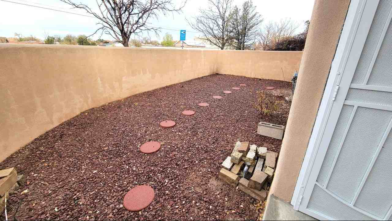 3004 Los Tomases Dr Nw - Photo 3 of 21