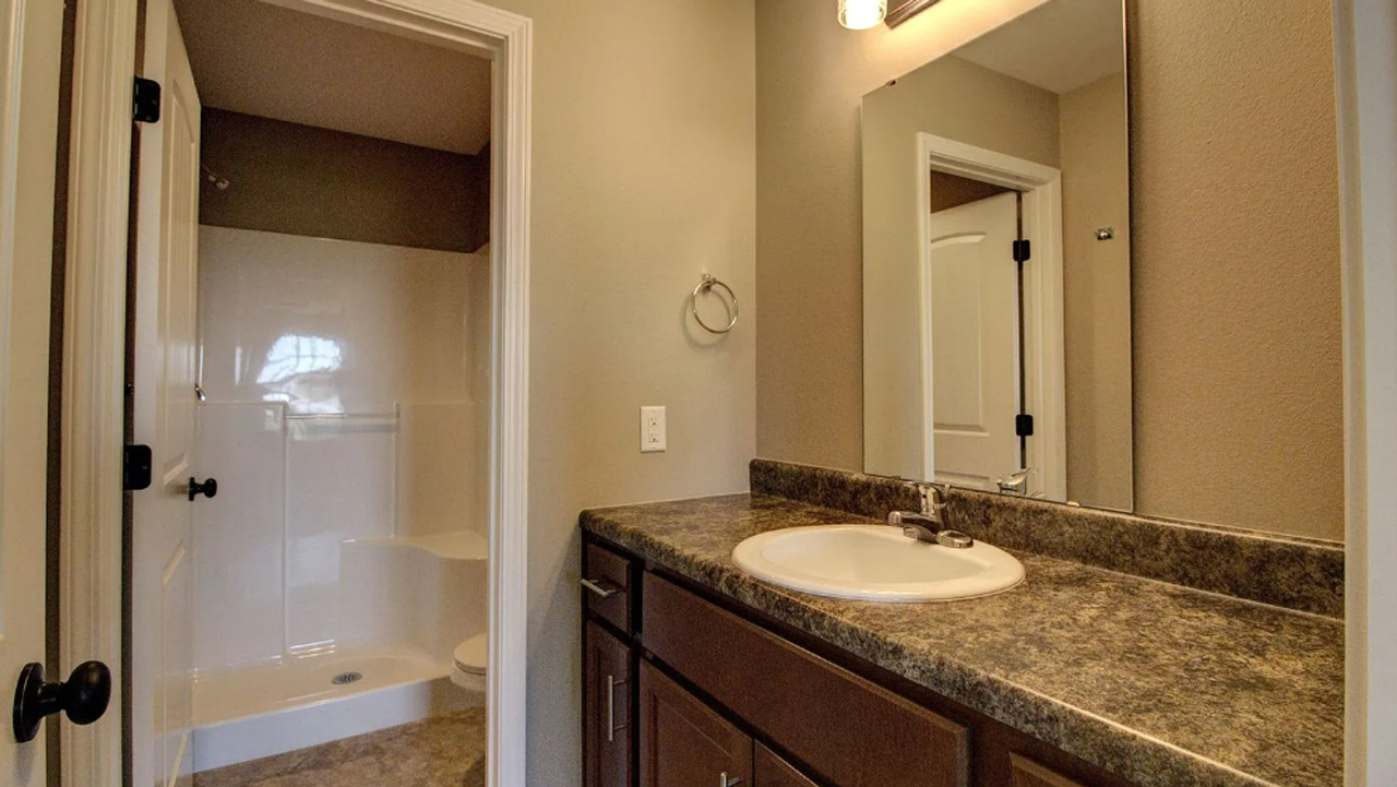 496 W Grace St - Photo 7 of 14