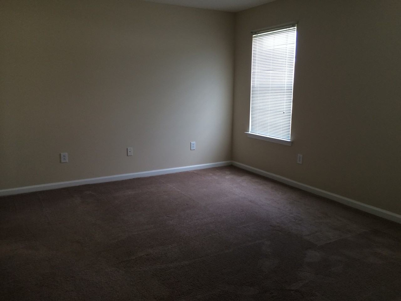 2525 Whetstone Ln - Photo 7 of 11
