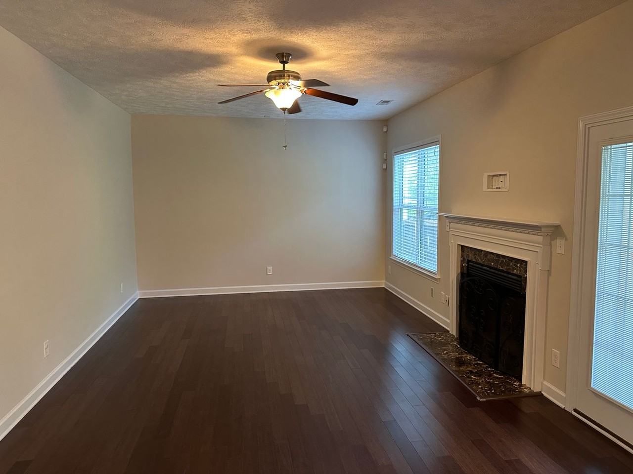 2426 Market Hill Dr - Photo 6 of 47