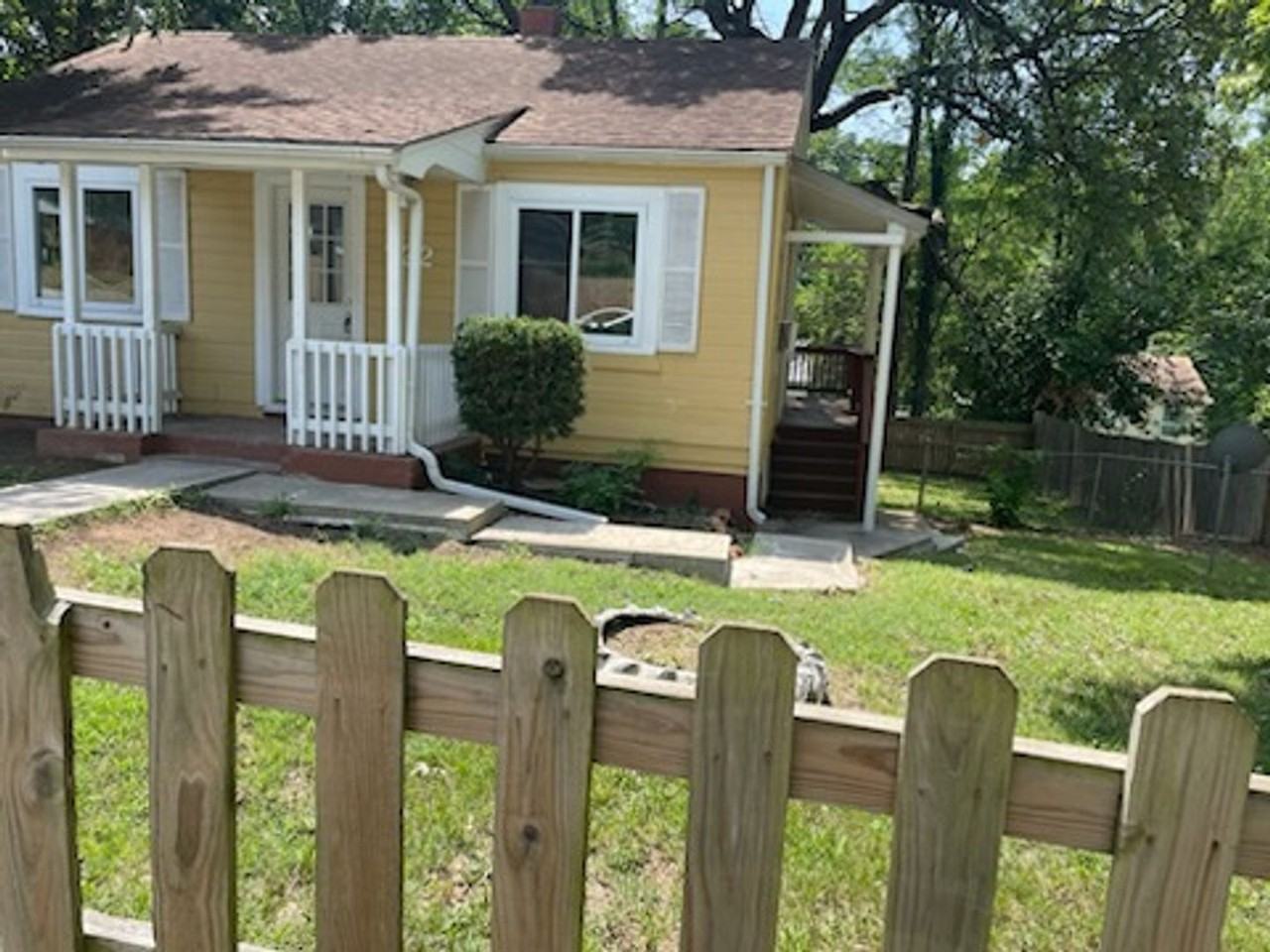722 E Jean St - Photo 3 of 40