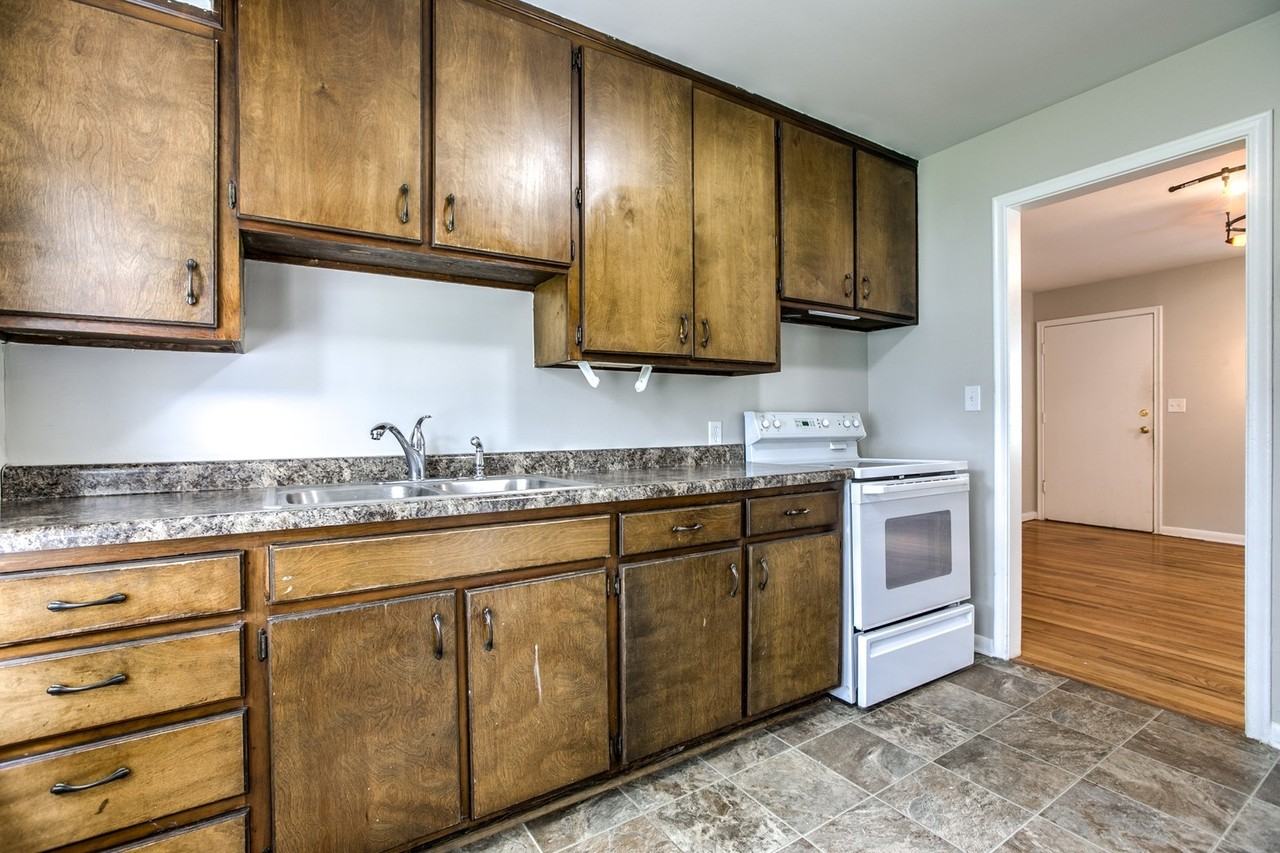 2036 N 63rd St - Photo 2 of 25