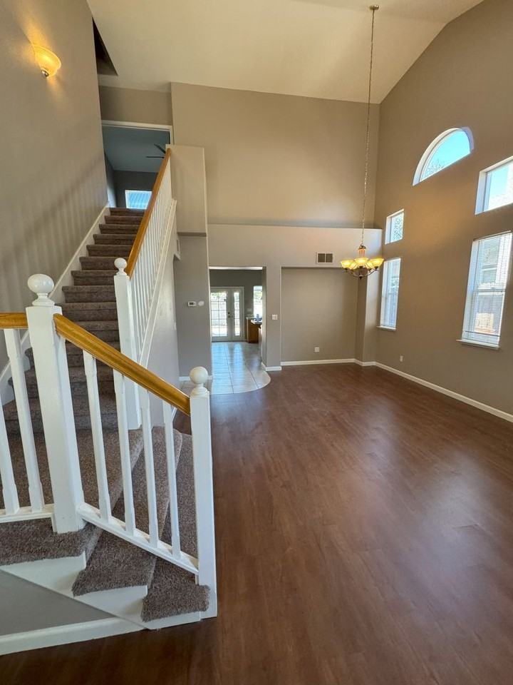 4904 Brittany Ct - Photo 2 of 16