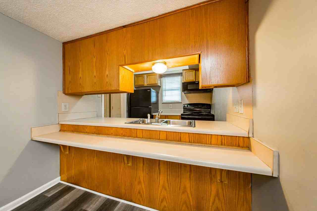 200 Crestview Dr - Photo 7 of 15