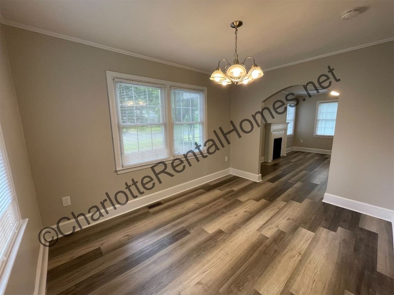 1109 Craig Ave - Photo 3 of 10