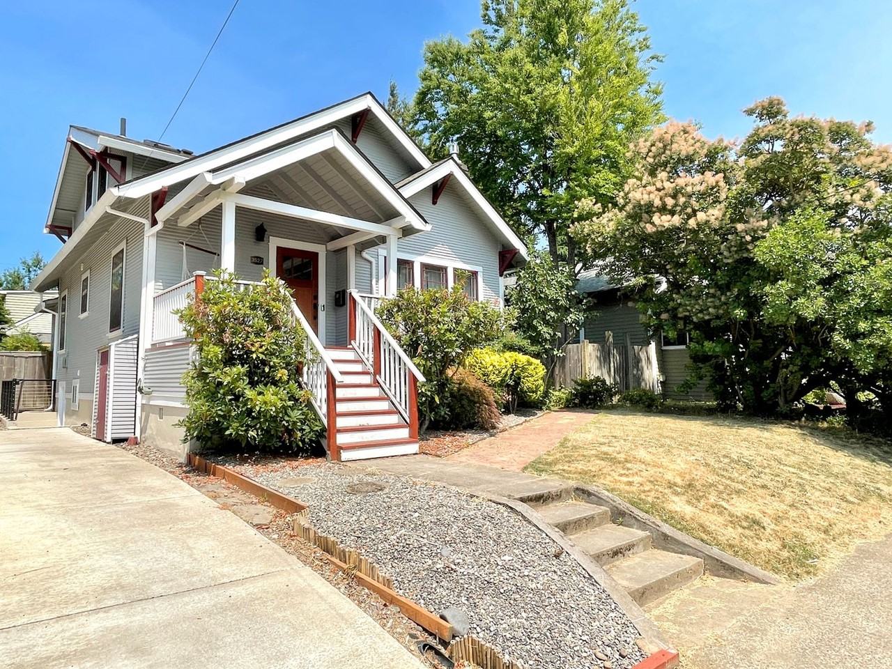 3527 Ne Schuyler St - Photo 2 of 38