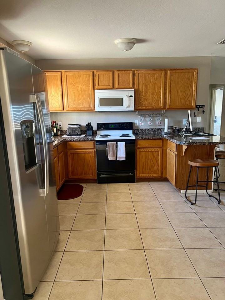 3796 Aqua Dr - Photo 4 of 11