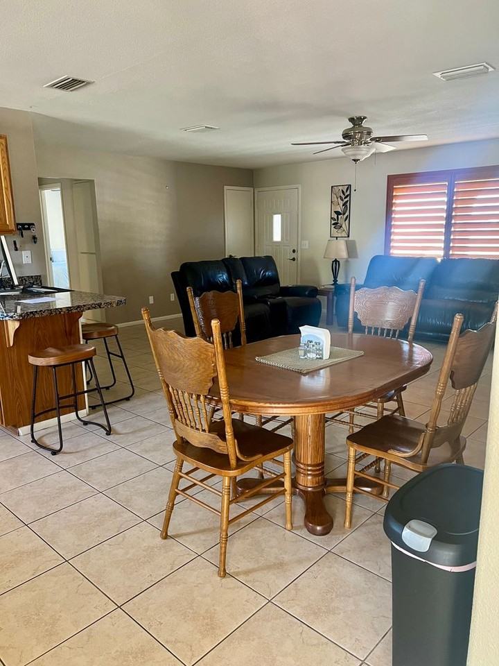 3796 Aqua Dr - Photo 5 of 11