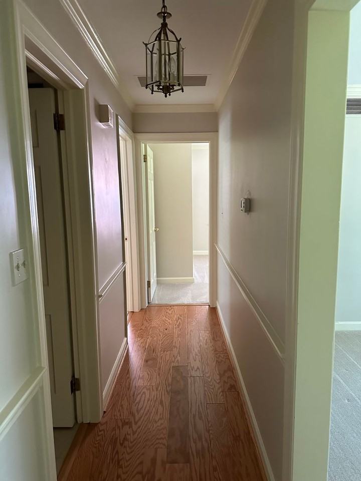 2632 Grosvenor Pl - Photo 5 of 11