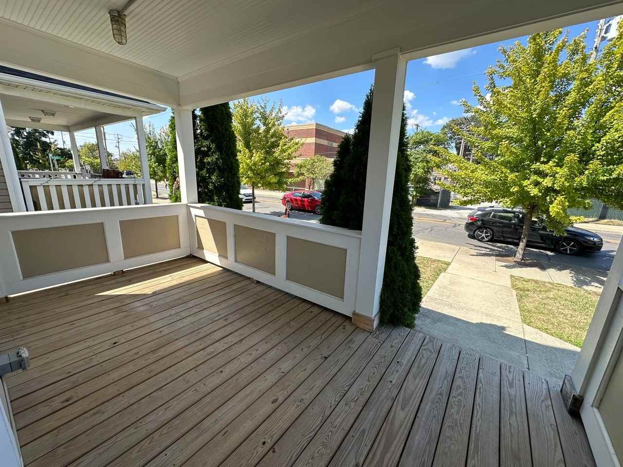 265 E 11th Ave - Photo 2 of 16