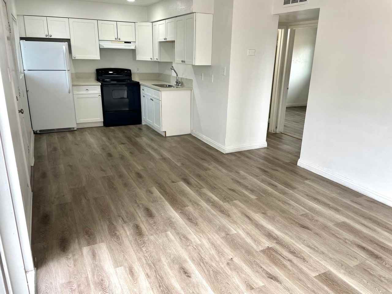 3351 Brussels St - Photo 6 of 19