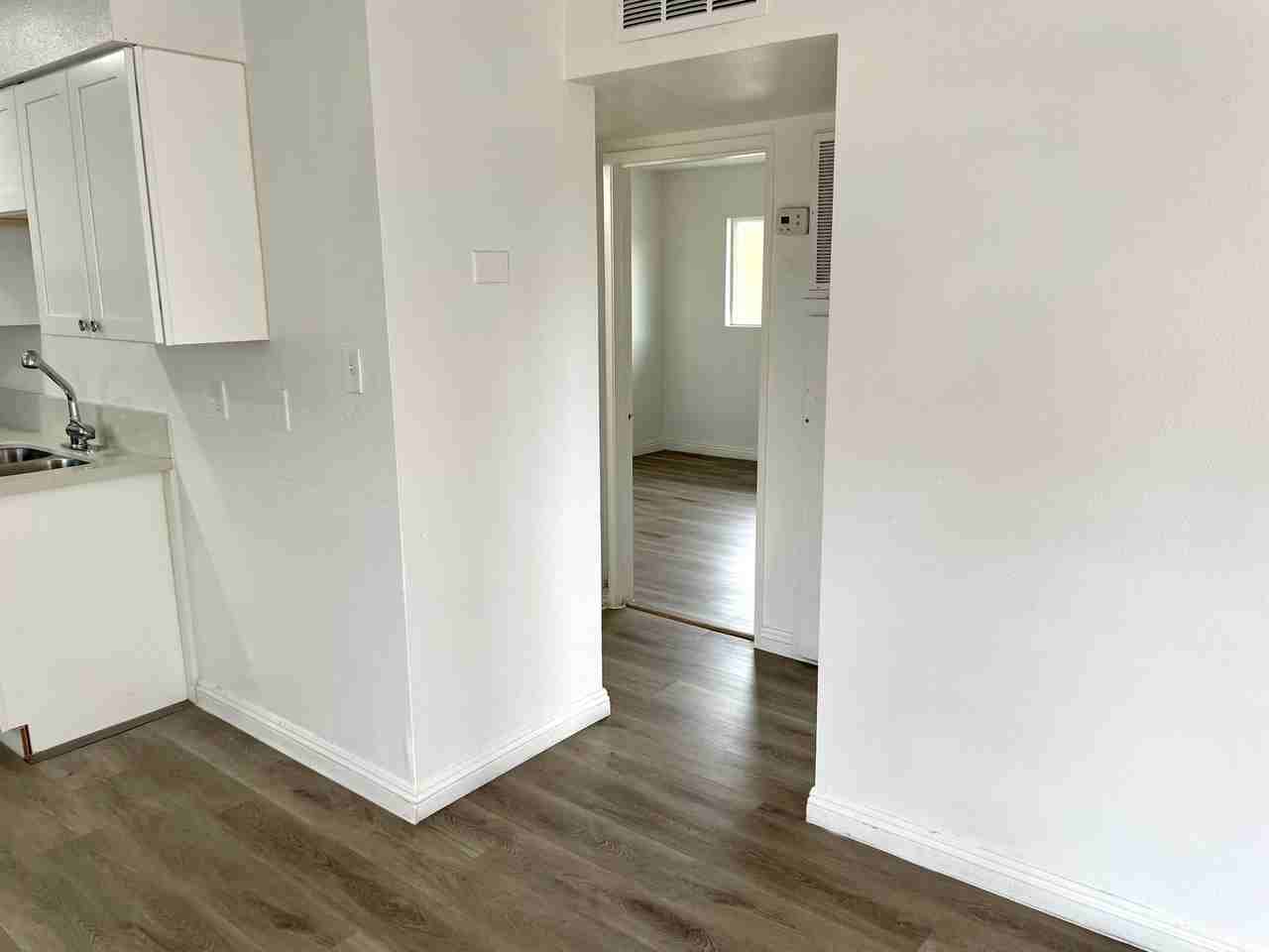 3351 Brussels St - Photo 7 of 19