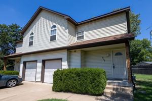 featured image of 204 N Queen St