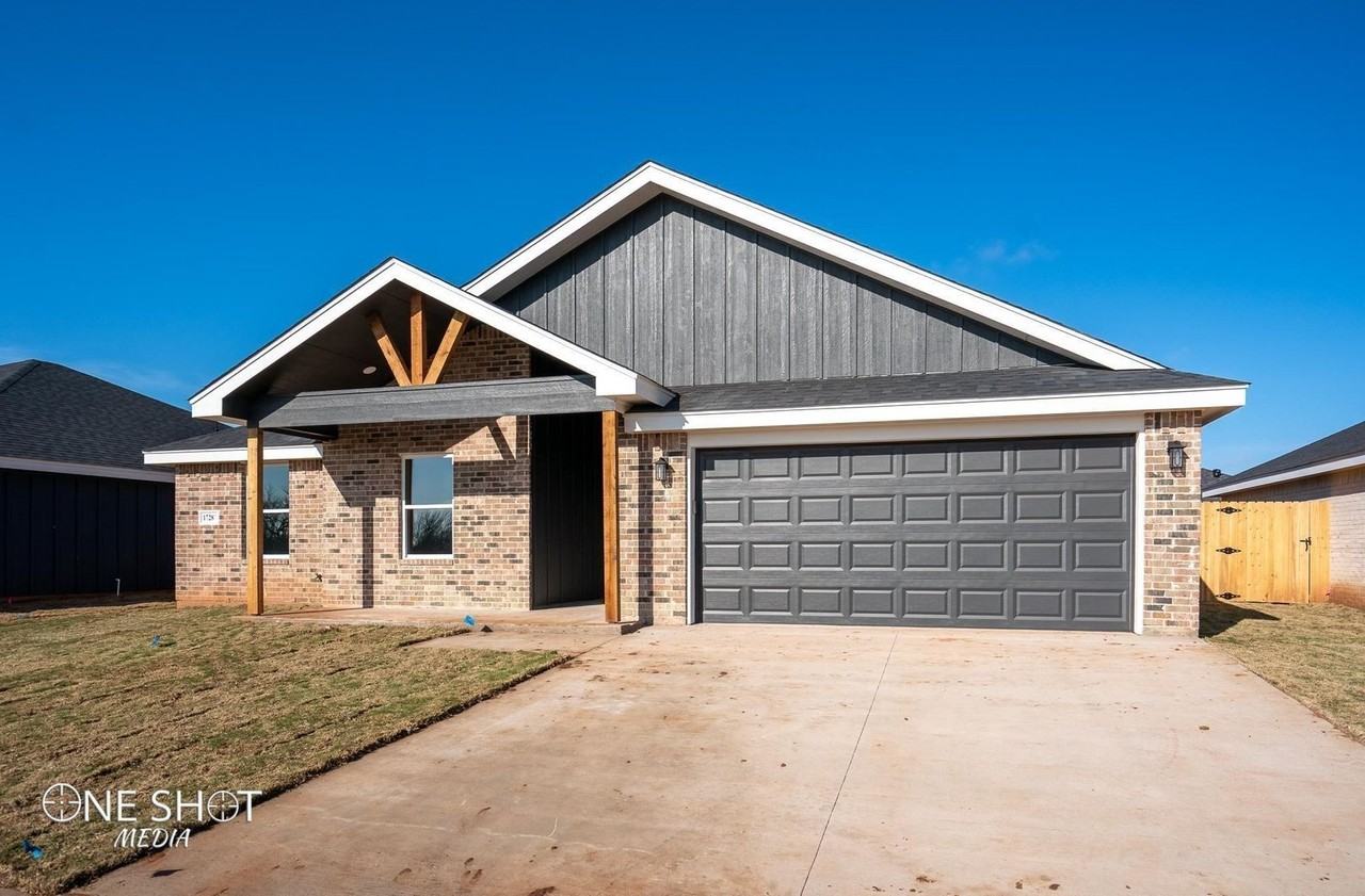 1728 Bandolero Rd - Photo 2 of 35