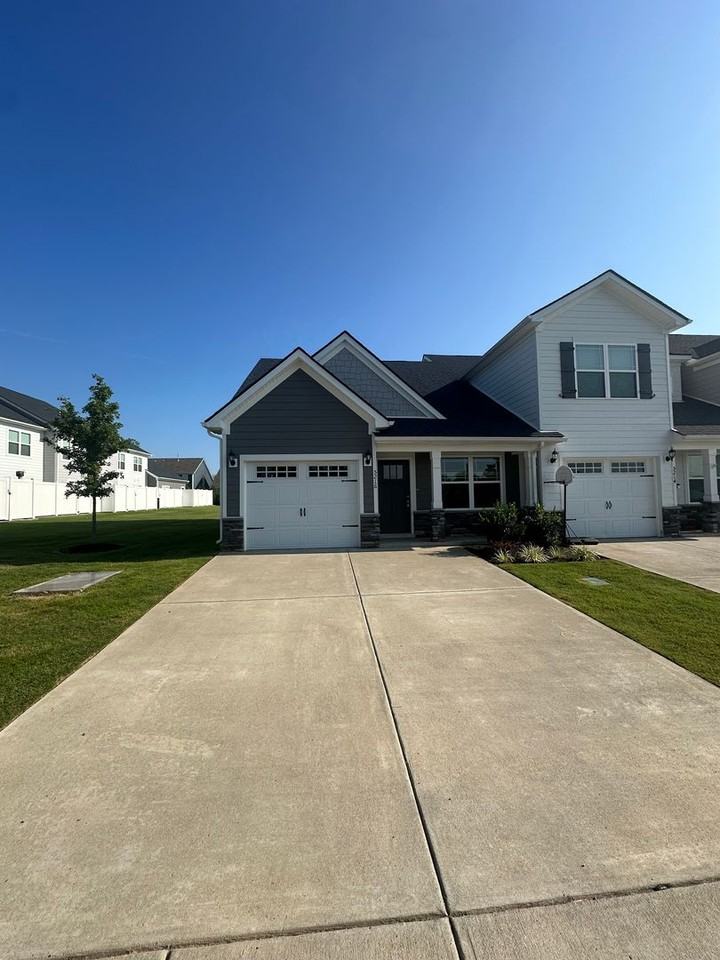 5216 Normandy Cob Dr - Photo 2 of 31