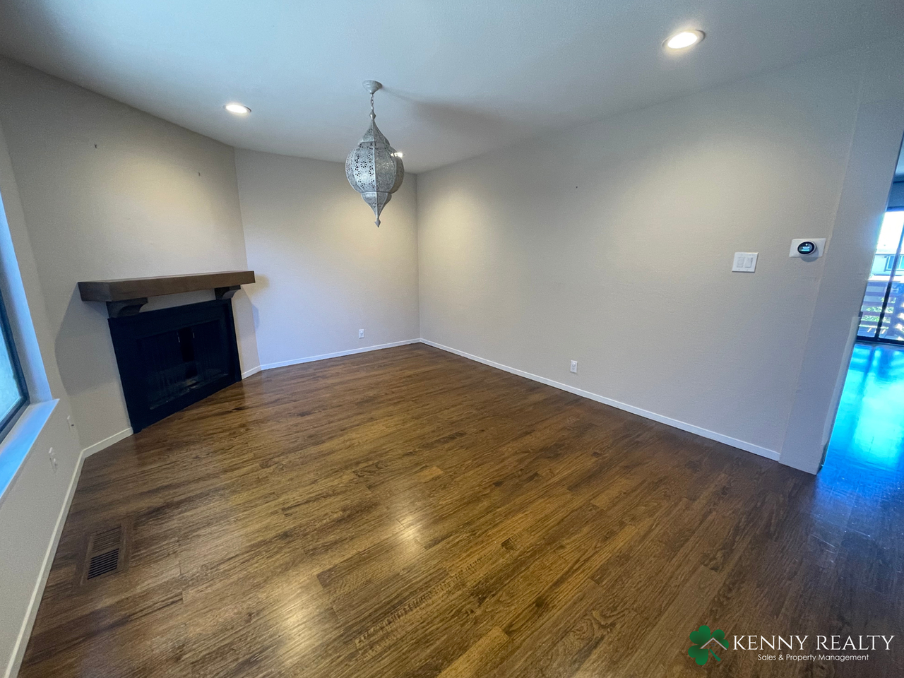 3912 Kent Way - Photo 2 of 25