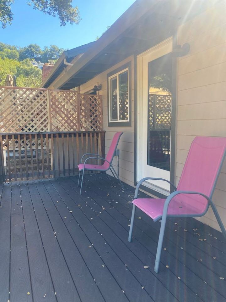 228 University St - Photo 3 of 22