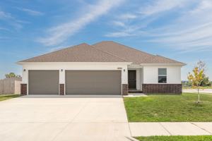 featured image of 1392 E Perry St