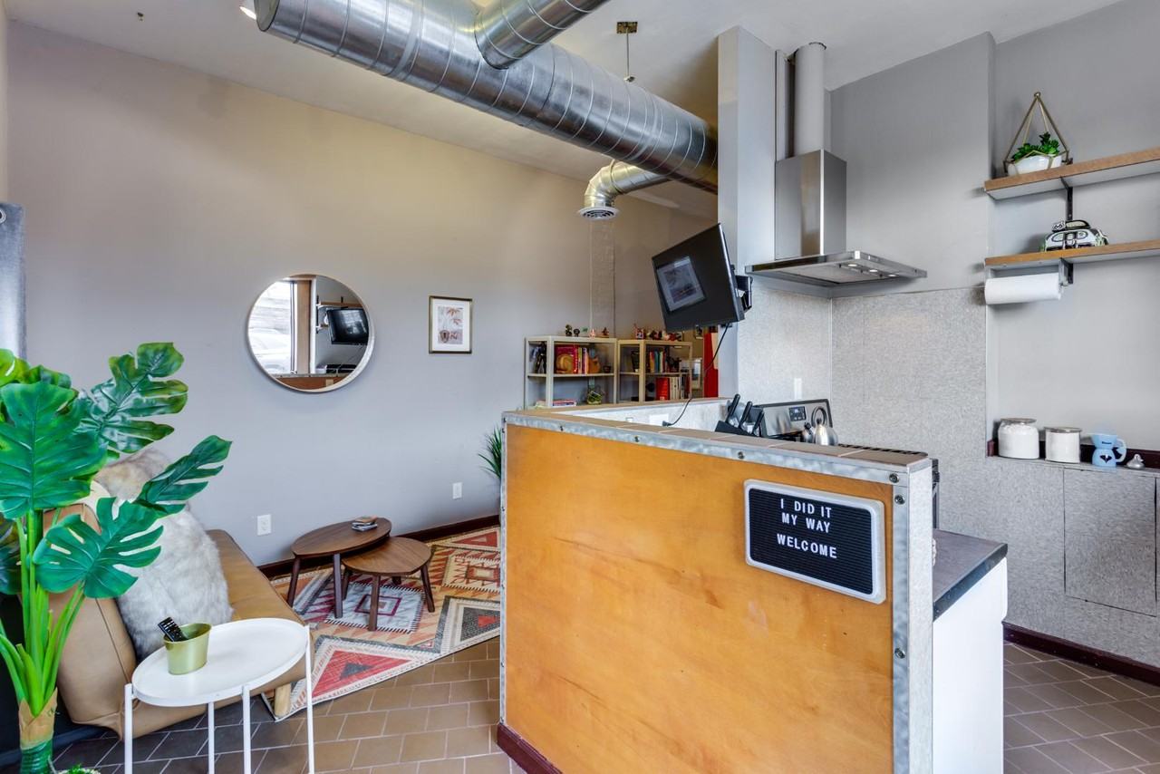 2562 West River Drive - Photo 3 of 21