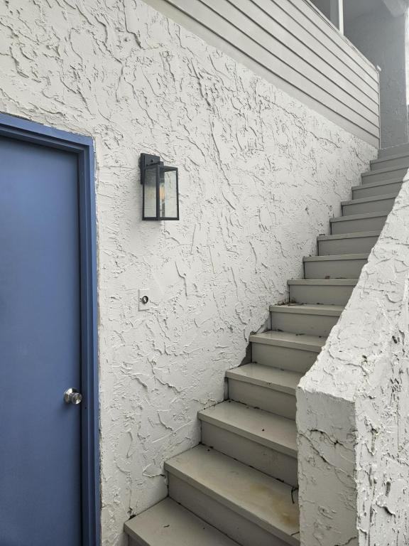 2776 Curry Ford Rd - Photo 2 of 13