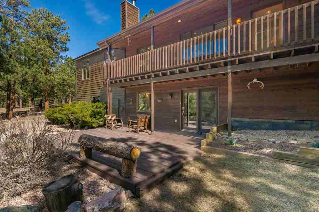 560 Quillan Gulch Rd - Photo 2 of 34