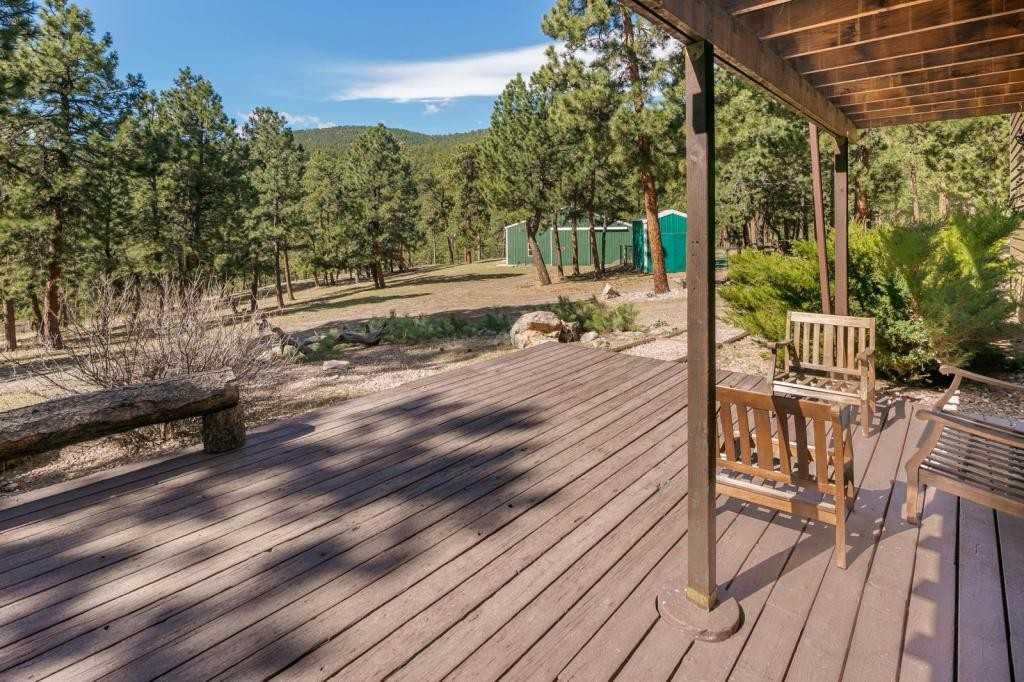 560 Quillan Gulch Rd - Photo 3 of 34