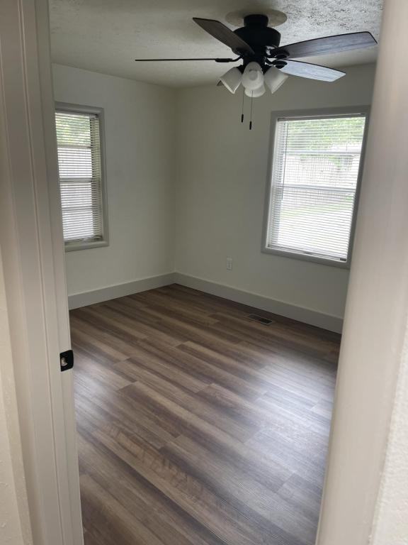 105 W Houser Ave - Photo 2 of 10