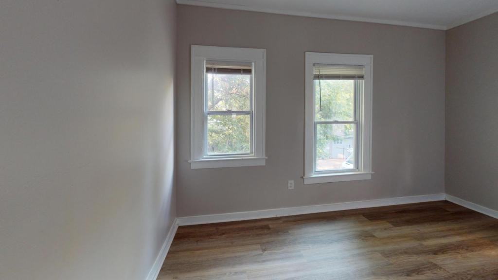 116 Ridgeway Ave - Photo 5 of 8