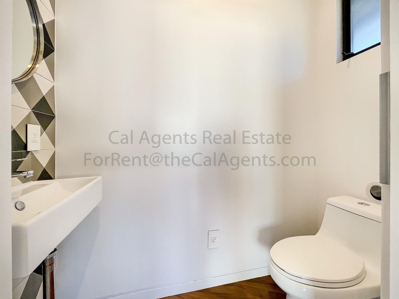 919 Ensenada Ave - Photo 2 of 28