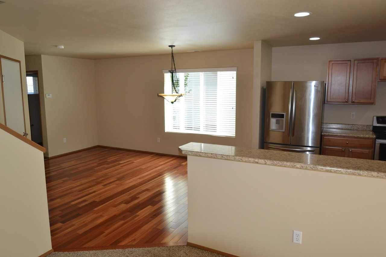 33005 44th Ave S - Photo 3 of 15