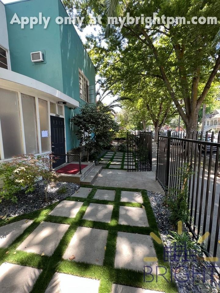 1709 Capitol Ave - Photo 2 of 9