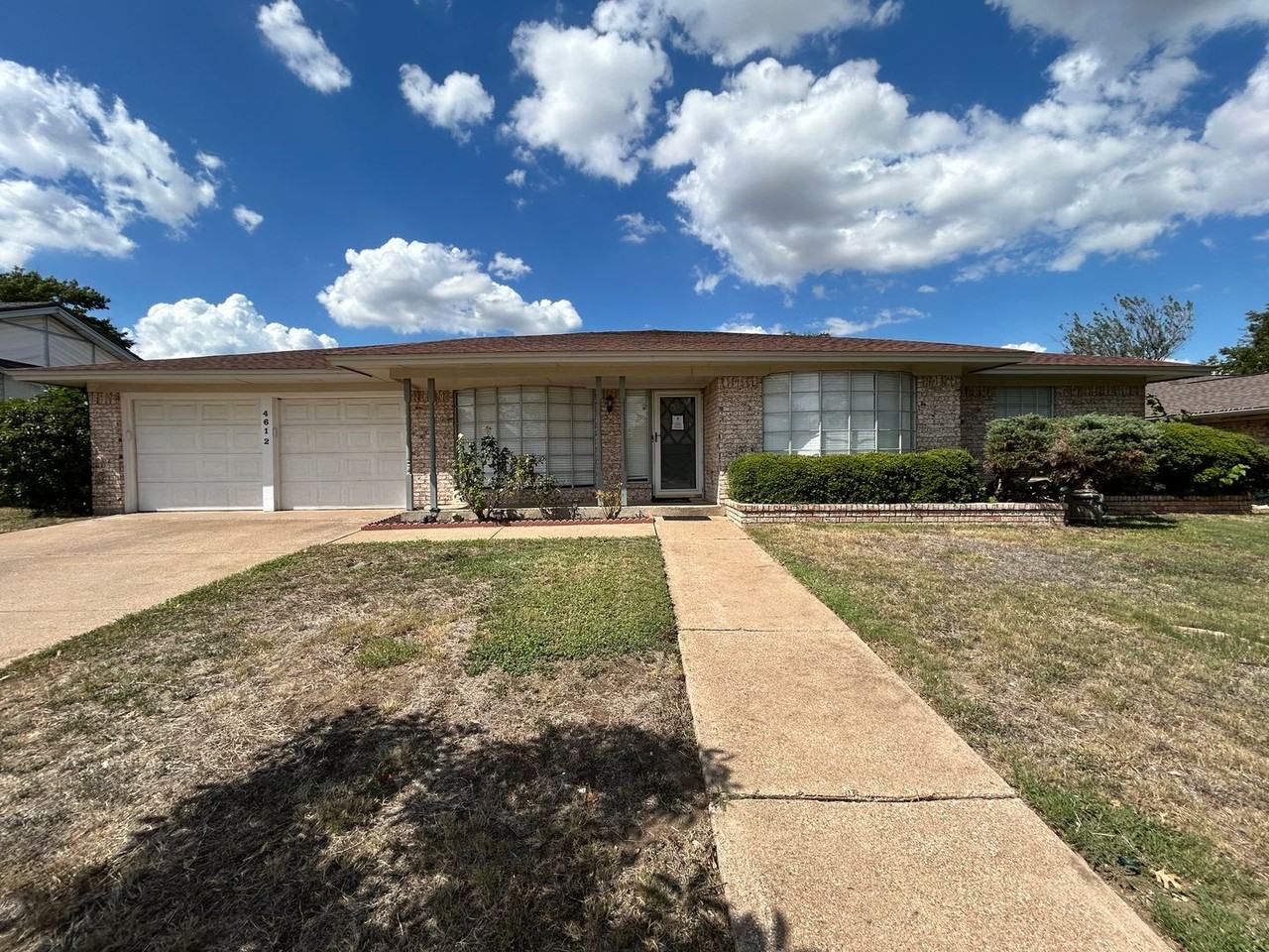 4612 Saldana Dr - Photo 2 of 41