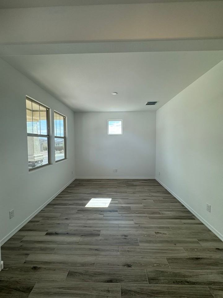 4340 W Bradshaw Creek Ln - Photo 4 of 19