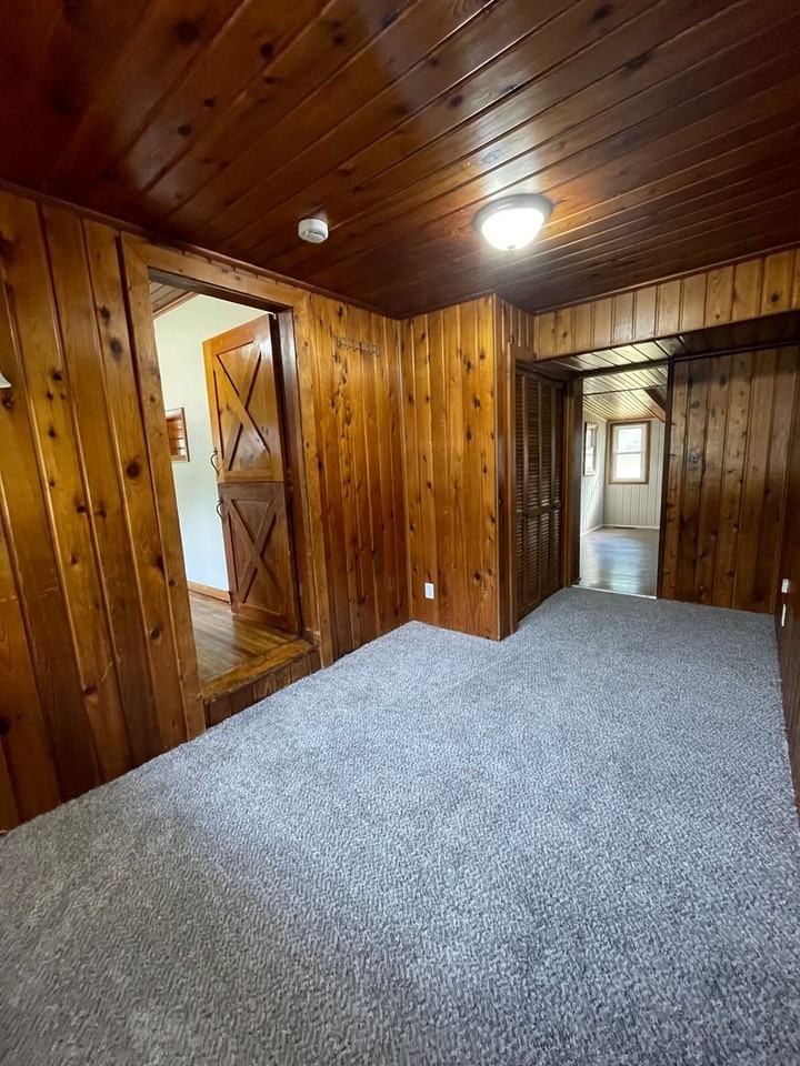 1810 Tama St - Photo 5 of 14