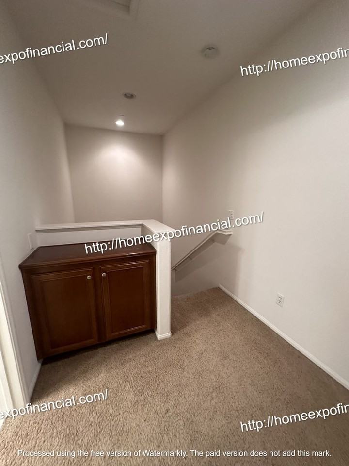 26295 Iris Ave #B - Photo 2 of 30