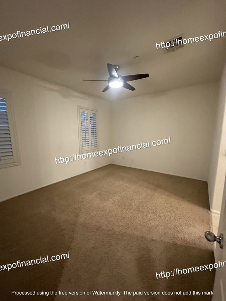 26295 Iris Ave #B - Photo 7 of 30