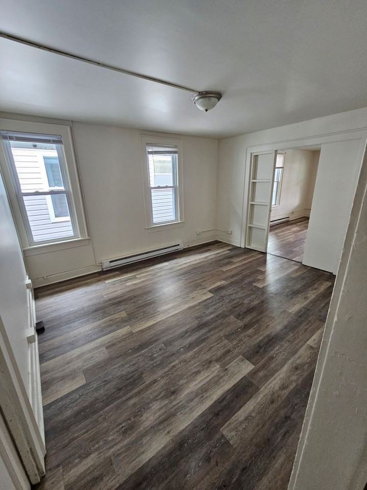 820 Columbia Ave - Photo 2 of 18
