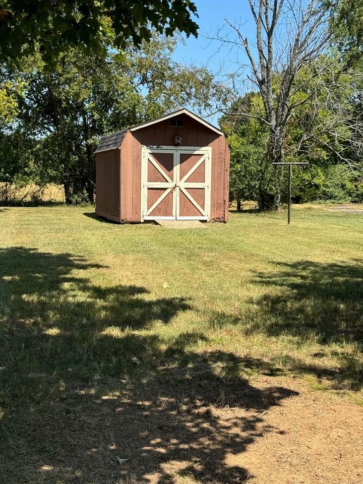 1425 Alhambra Dr - Photo 3 of 3