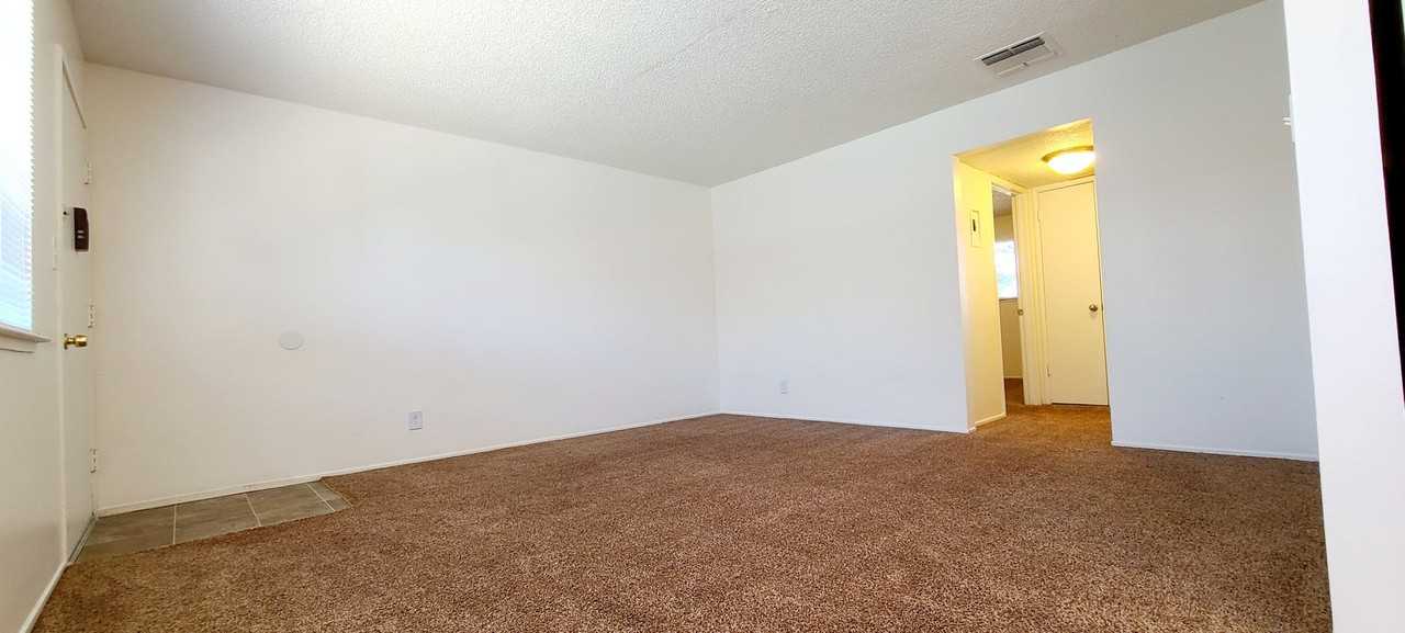 730 - Casa Grande Apartments - Photo 3 of 10