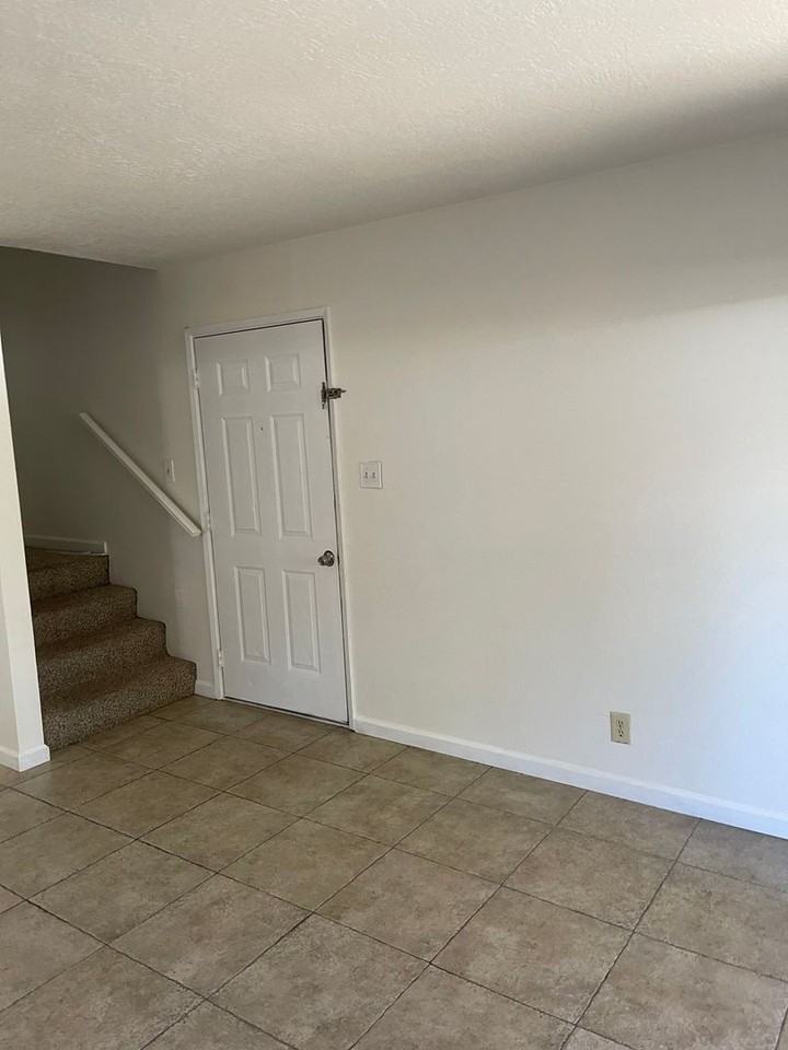 SO1537-Lima, Maria - Photo 2 of 9