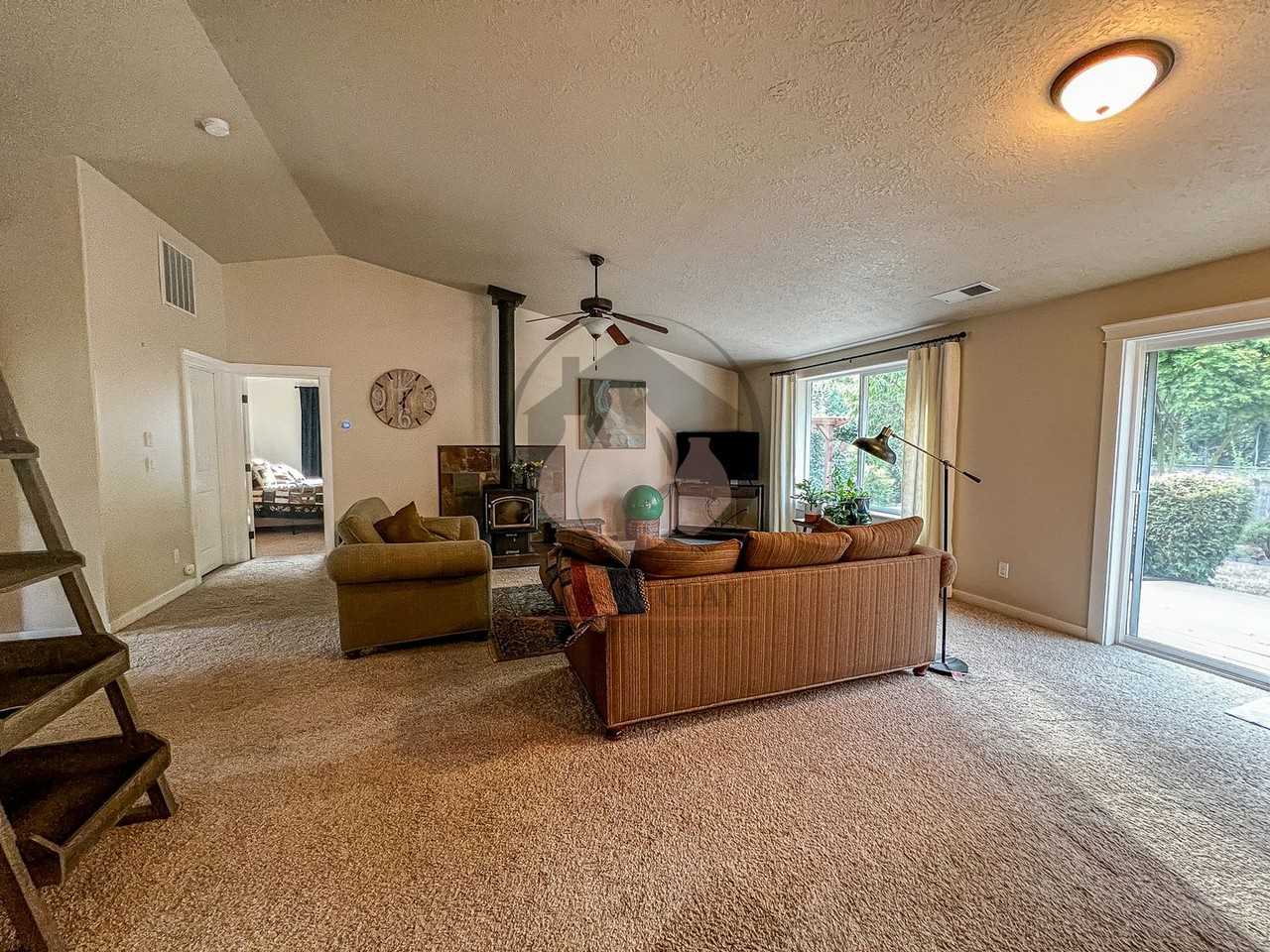 2327 Equestrian Loop S - Photo 2 of 15