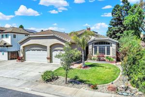 featured image of 648 Fox Hollow Way