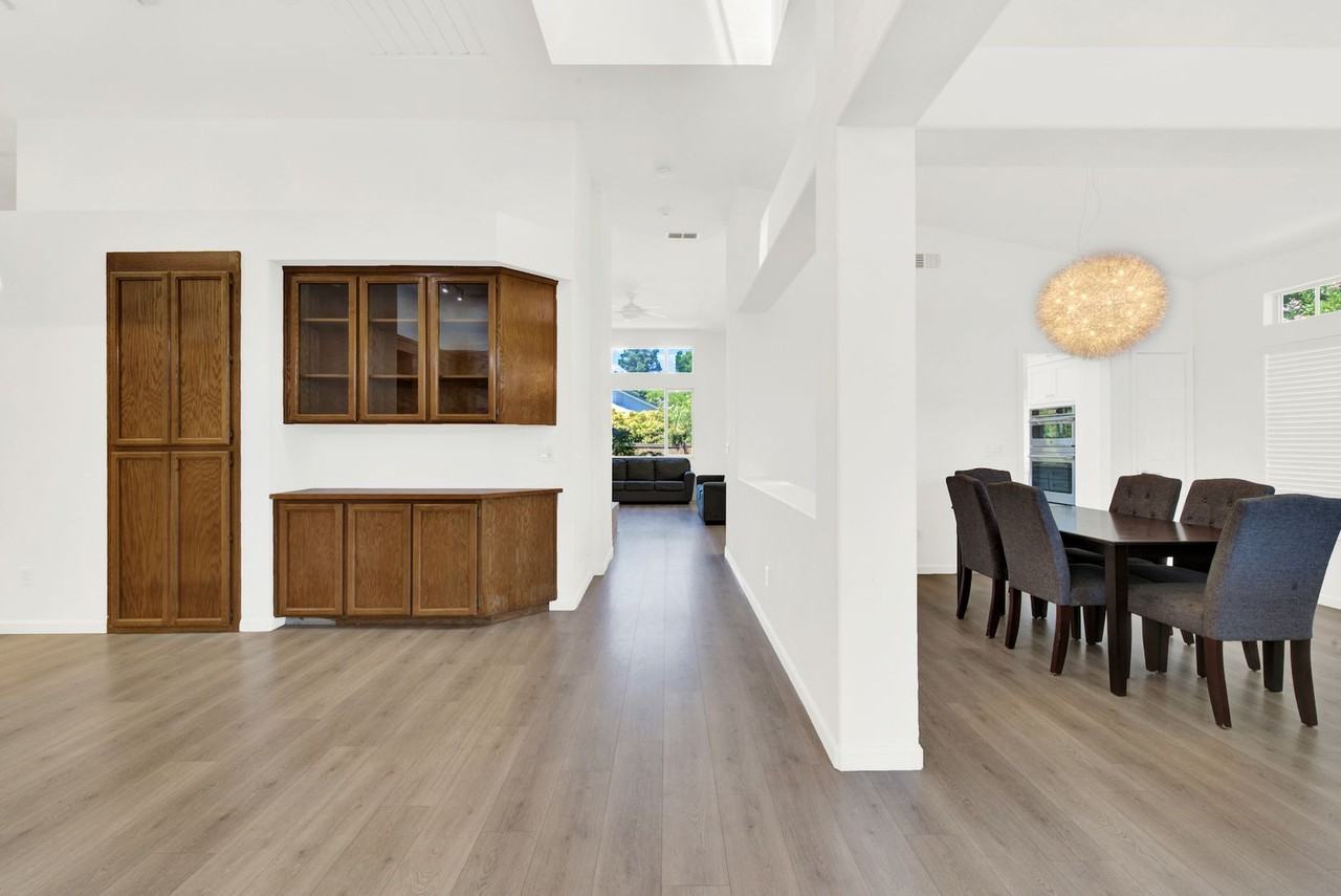 648 Fox Hollow Way - Photo 4 of 30