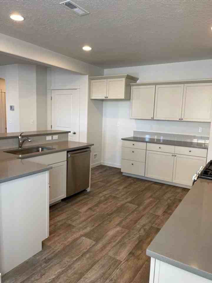 2483 Nw Jackpine Ln - Photo 7 of 22