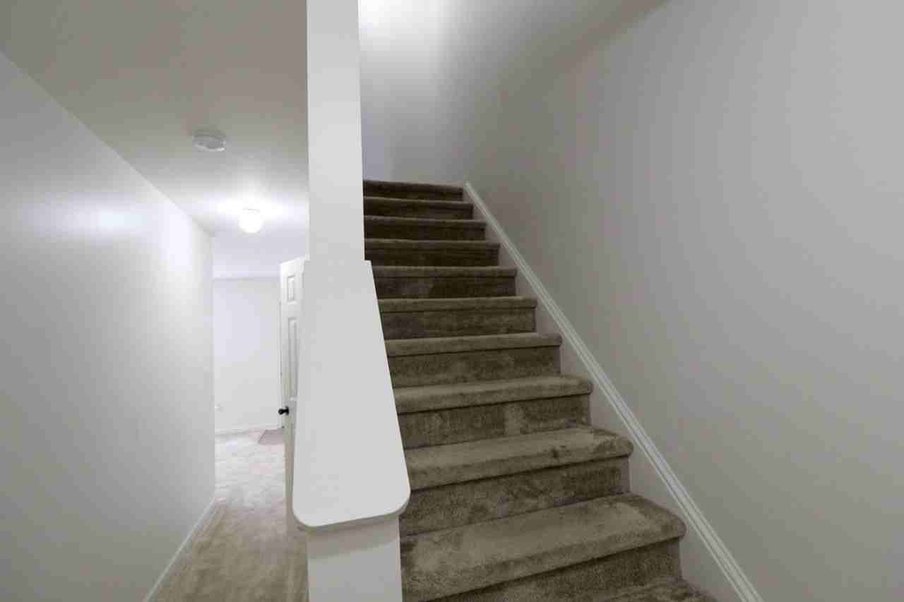 1326 Devon Ln - Photo 6 of 18
