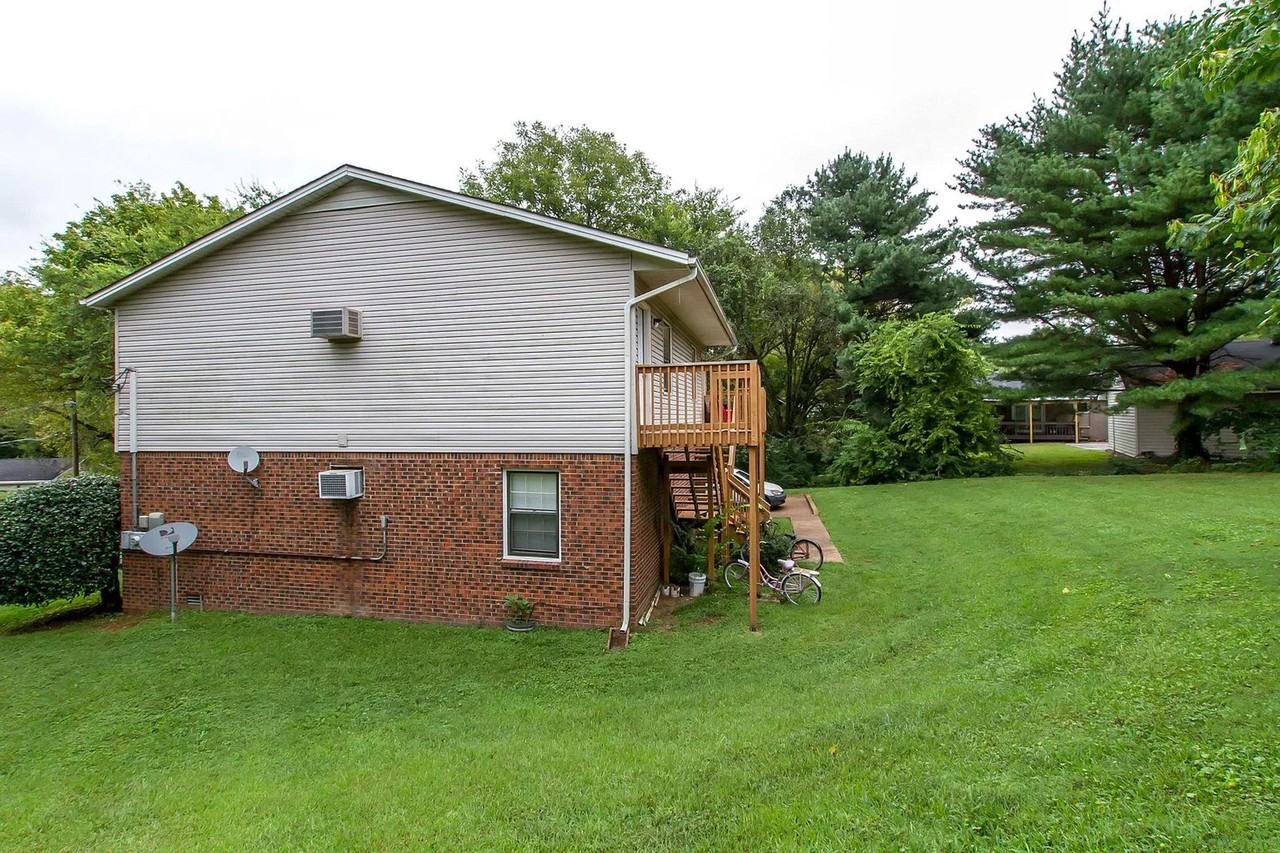 479 Ellenwood Dr - Photo 3 of 14