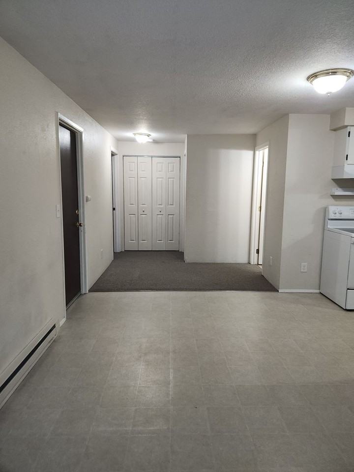 750 Walker Rd - Photo 3 of 11