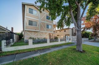 Spacious Beautiful Rare Townhome Available Now! - Photo 1 of 1